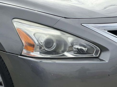 Used 2015 Nissan Altima 2.5 SV image 7