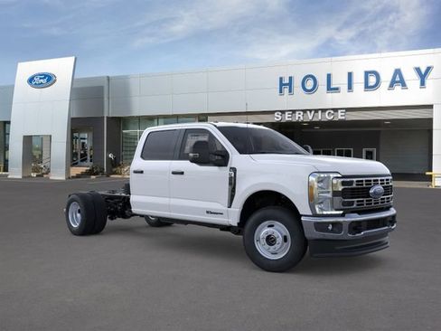New 2026 Ford F350 4x4 Crew Cab DRW Super Duty image 7