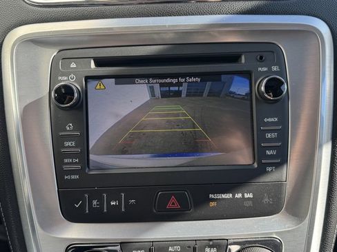 Used 2013 GMC Acadia SLT image 26