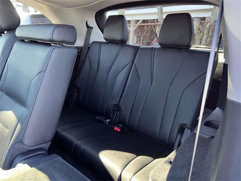 Used 2023 Acura MDX SH-AWD image 15