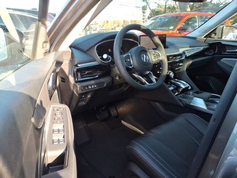 Certified 2024 Acura MDX SH-AWD w/ Technology Package image 18