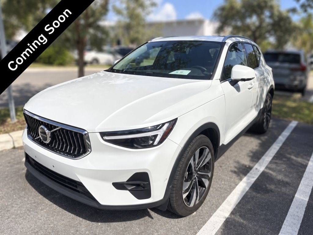 Certified 2024 Volvo XC40 B5 Ultimate w/ Protection Package Premier AWD/4WD image 1