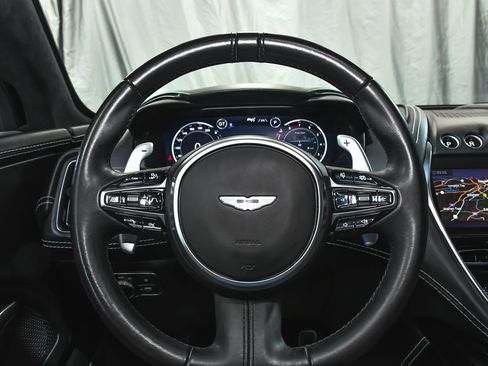 Used 2021 Aston Martin DBX AWD/4WD image 34