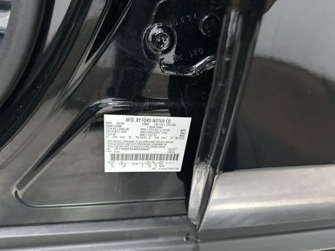 Used 2022 Ford Maverick Lariat w/ Lariat Luxury Package image 34