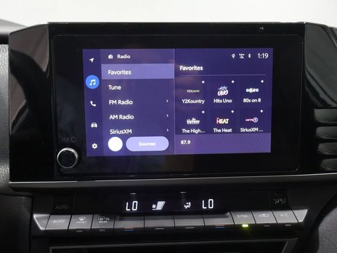 Used 2025 Toyota Camry LE FWD image 27
