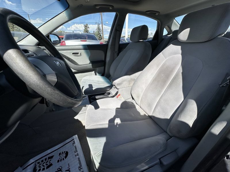 Used 2008 Hyundai Elantra SE FWD image 12