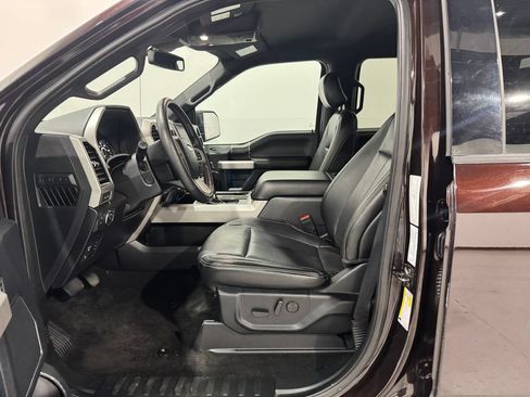 Used 2019 Ford F150 Lariat w/ Equipment Group 502A Luxury AWD/4WD image 14