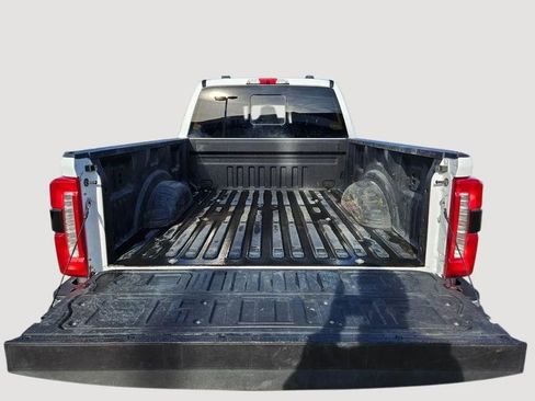 Used 2024 Ford F250 Lariat w/ Chrome Package image 10