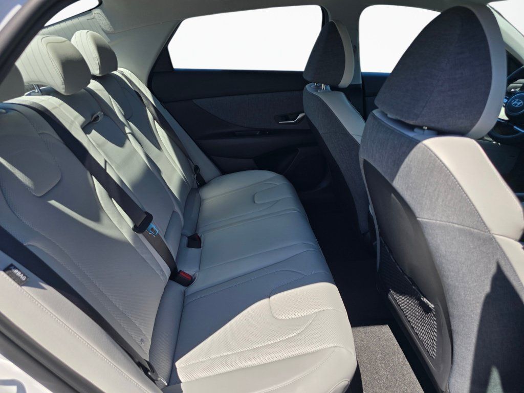 New 2026 Hyundai Elantra Limited FWD image 42
