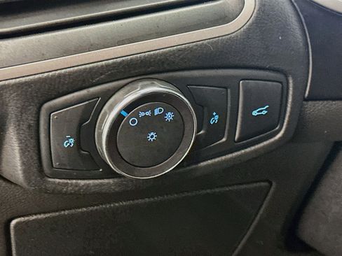 Used 2018 Ford Edge SEL w/ Equipment Group 201A AWD/4WD image 17