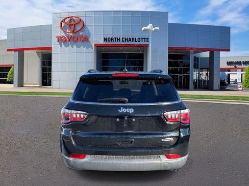 Used 2018 Jeep Compass Latitude w/ Popular Equipment Group image 9