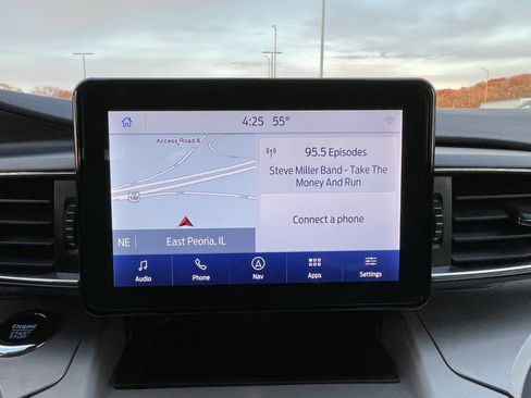 Used 2023 Ford Explorer XLT w/ Equipment Group 202A image 27