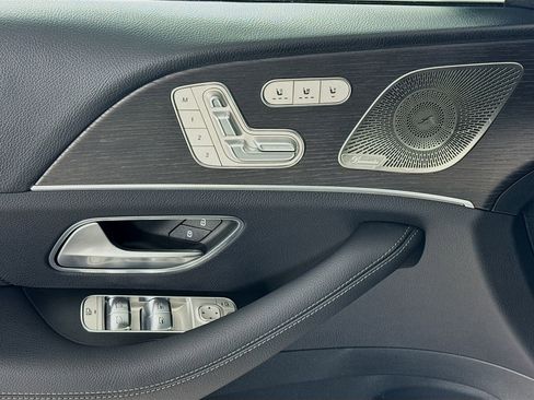 New 2026 Mercedes-Benz GLS 450 4MATIC image 19
