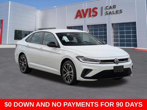 Used 2025 Volkswagen Jetta Sport FWD image 3