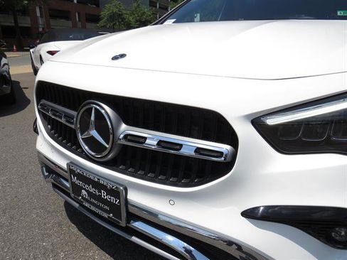 Used 2025 Mercedes-Benz GLA 250 4MATIC image 25