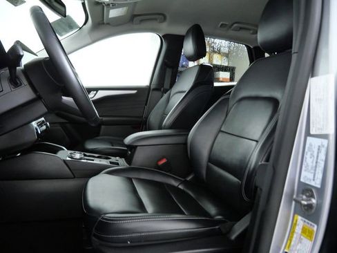 Certified 2024 Ford Escape Platinum image 16