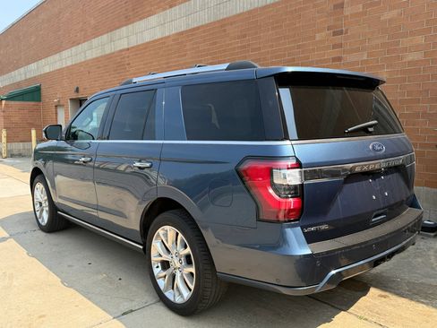 Used 2019 Ford Expedition Limited w/ Equipment Group 302A AWD/4WD image 4