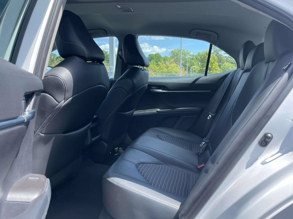 Used 2024 Toyota Camry SE w/ Convenience Package FWD image 10
