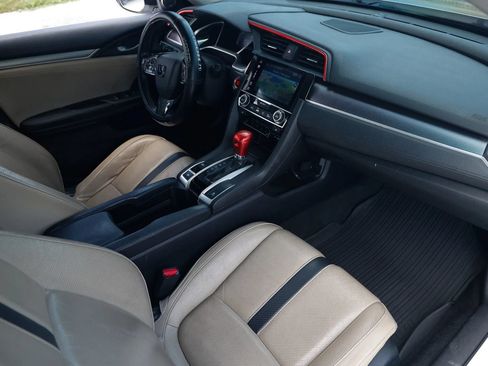 Used 2016 Honda Civic Touring image 24