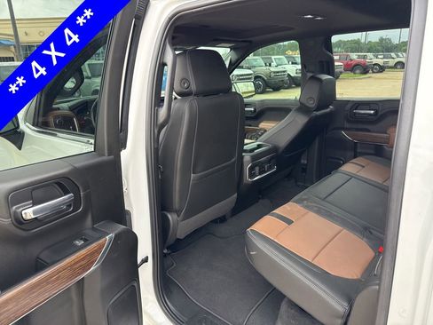 Used 2022 Chevrolet Silverado 1500 High Country w/ Safety Package II AWD/4WD image 7