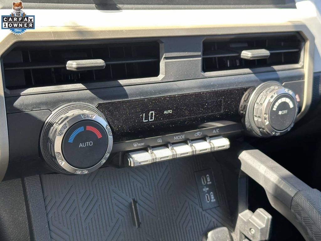 Used 2024 Toyota Tacoma TRD Off-Road AWD/4WD image 27