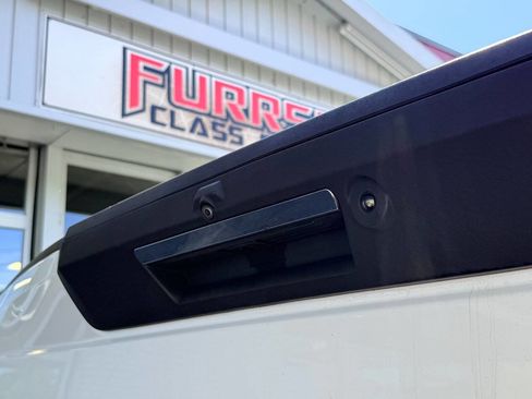 Used 2020 Ford F250 Platinum w/ FX4 Off-Road Package AWD/4WD image 9
