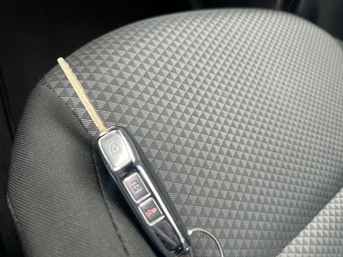 Used 2025 Kia Soul LX w/ Option Group 015 image 18