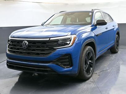 Used 2025 Volkswagen Atlas Cross Sport SEL R-Line