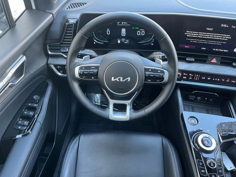 Used 2025 Kia Sportage X-Line AWD/4WD image 3