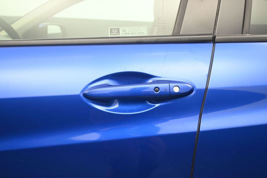 Used 2020 Honda HR-V Touring image 11