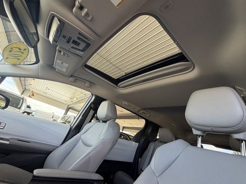 Used 2025 Toyota Sienna XLE w/ XLE Plus Package AWD/4WD image 30