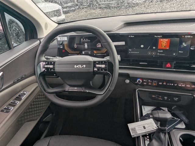 New 2027 Kia Carnival EX FWD image 18