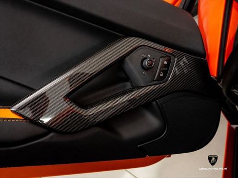Used 2019 Lamborghini Aventador S AWD/4WD image 33