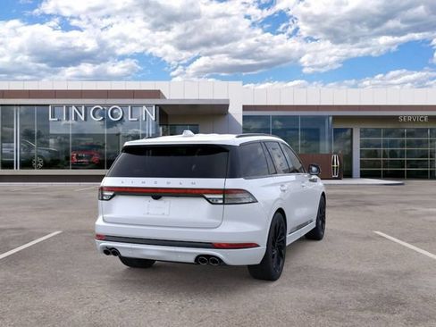 Used 2026 Lincoln Aviator Reserve AWD/4WD image 8