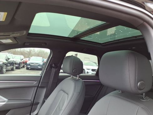 Used 2021 Audi Q3 2.0T Premium Plus w/ Premium Plus Package image 11