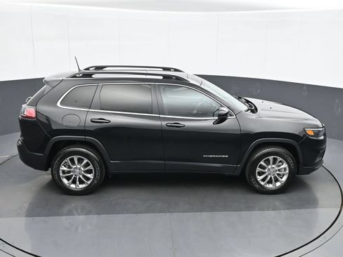 Used 2022 Jeep Cherokee Latitude Lux w/ Sun & Sound Group AWD/4WD image 22