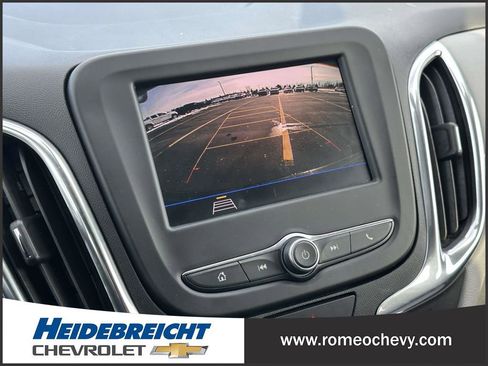 Used 2020 Chevrolet Equinox LT image 27