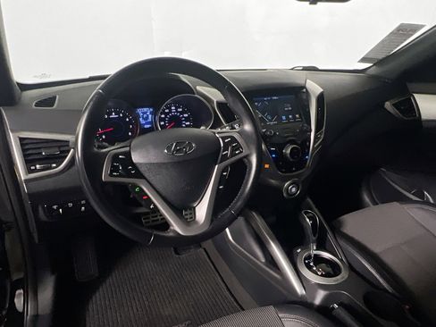 Used 2016 Hyundai Veloster w/ Option Group 03 image 30