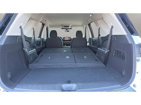 New 2026 Nissan Pathfinder SV AWD/4WD image 19