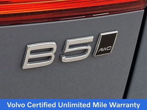 Certified 2023 Volvo XC60 B5 Plus w/ Climate Package AWD/4WD image 33