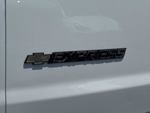 Used 2023 Chevrolet Express 2500 w/ Driver Convenience Package RWD image 29