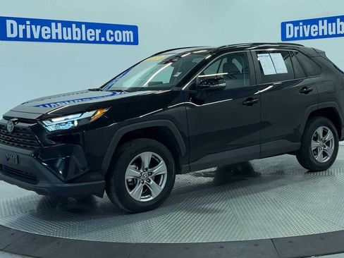Used 2024 Toyota RAV4 XLE w/ Convenience Package FWD image 4