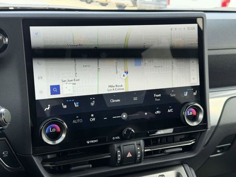 Used 2025 Lexus GX 550 w/ Cold Area Package AWD/4WD image 10