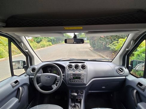 Used 2013 Ford Transit Connect XLT FWD image 19