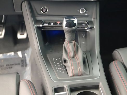 New 2025 Audi Q3 2.0T Premium Plus image 21