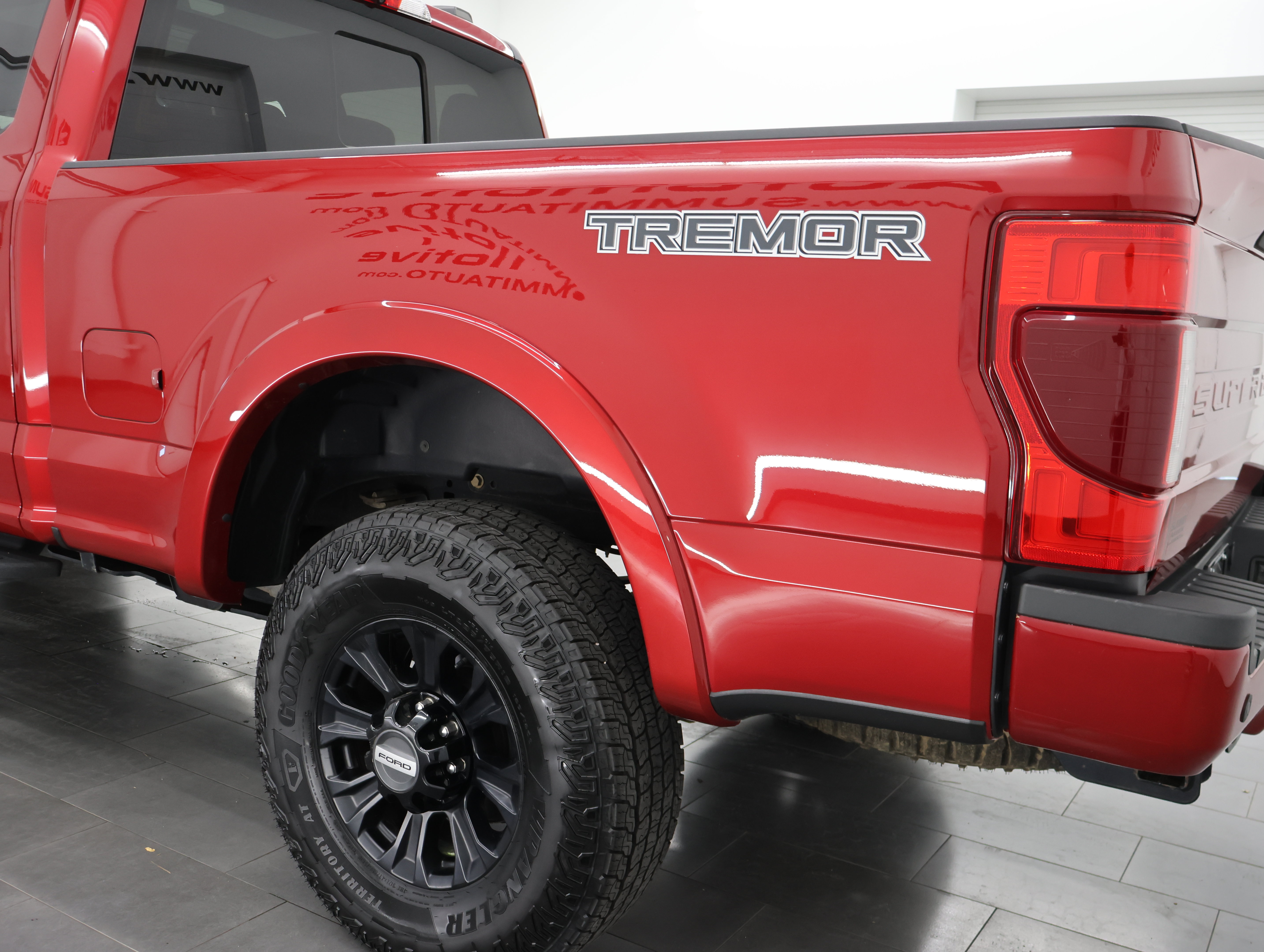 Used 2022 Ford F250 Lariat w/ Tremor Off-Road Package AWD/4WD image 35