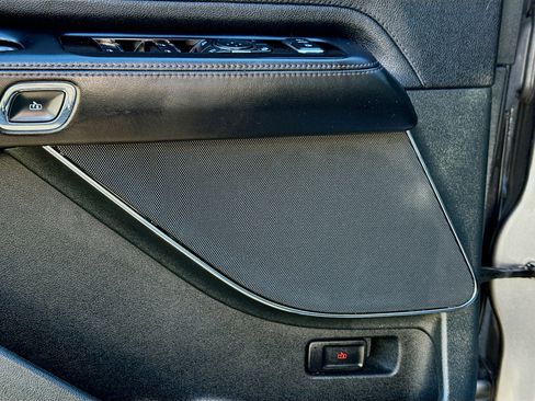 Used 2023 Lincoln Aviator Reserve image 23