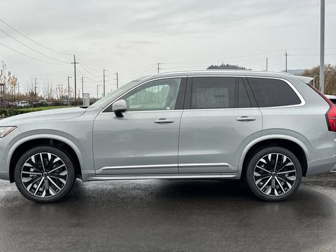 New 2026 Volvo XC90 B6 Plus w/ Protection Package Premier image 6