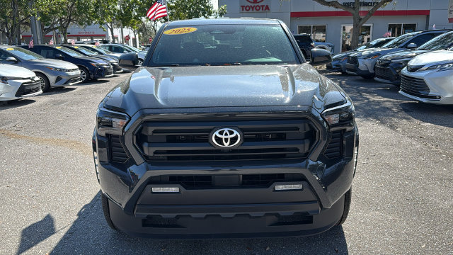 Used 2025 Toyota Tacoma SR5 AWD/4WD image 2