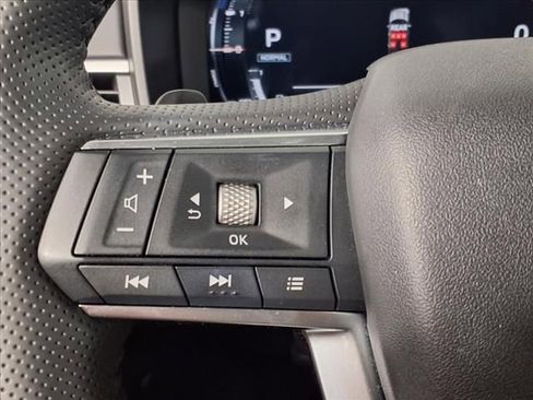 Used 2024 Mitsubishi Outlander SE image 27